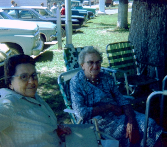 1970 - Reunion at park 1